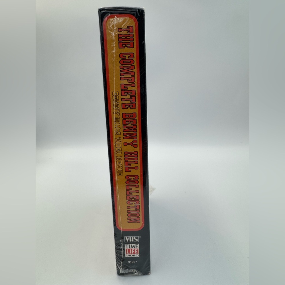 Benny Hill Video Revue VHS Time Life HBO Vintage British‎ Comedy Tape - Picture 3 of 7
